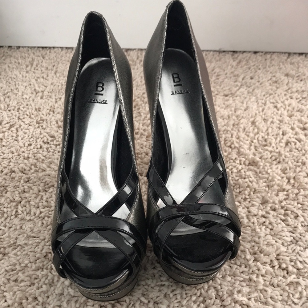 Hematite and black latex open toe with crisscross Black latex, Platform heels